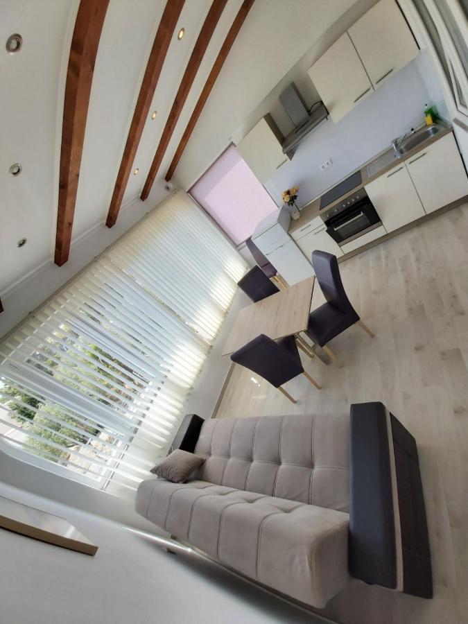 Apartments Adria Jadrija Zewnętrze zdjęcie